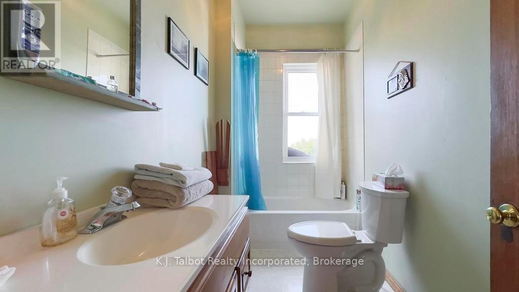 79823 Bluewater Highway, Central Huron, Ontario  N7A 3X8 - Photo 35 - X12307538