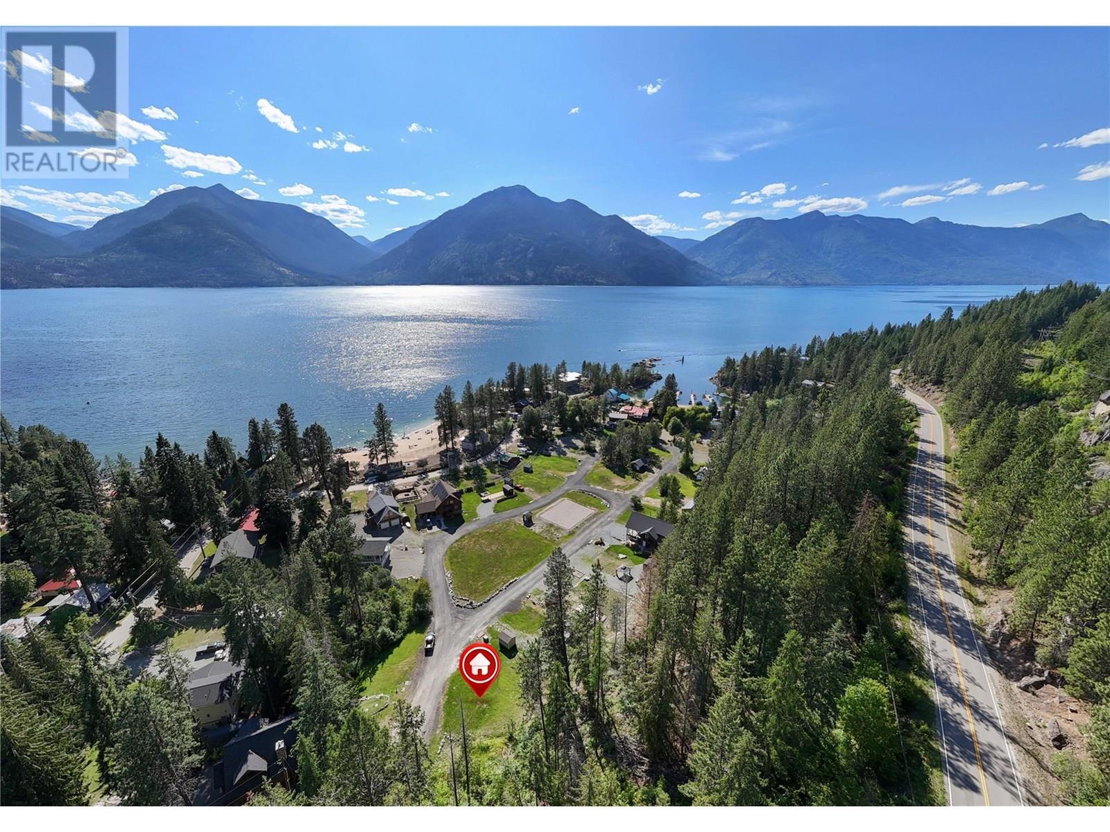 100 Laguna Crescent, Twin Bays, British Columbia  V0B 1G0 - Photo 1 - 10353639