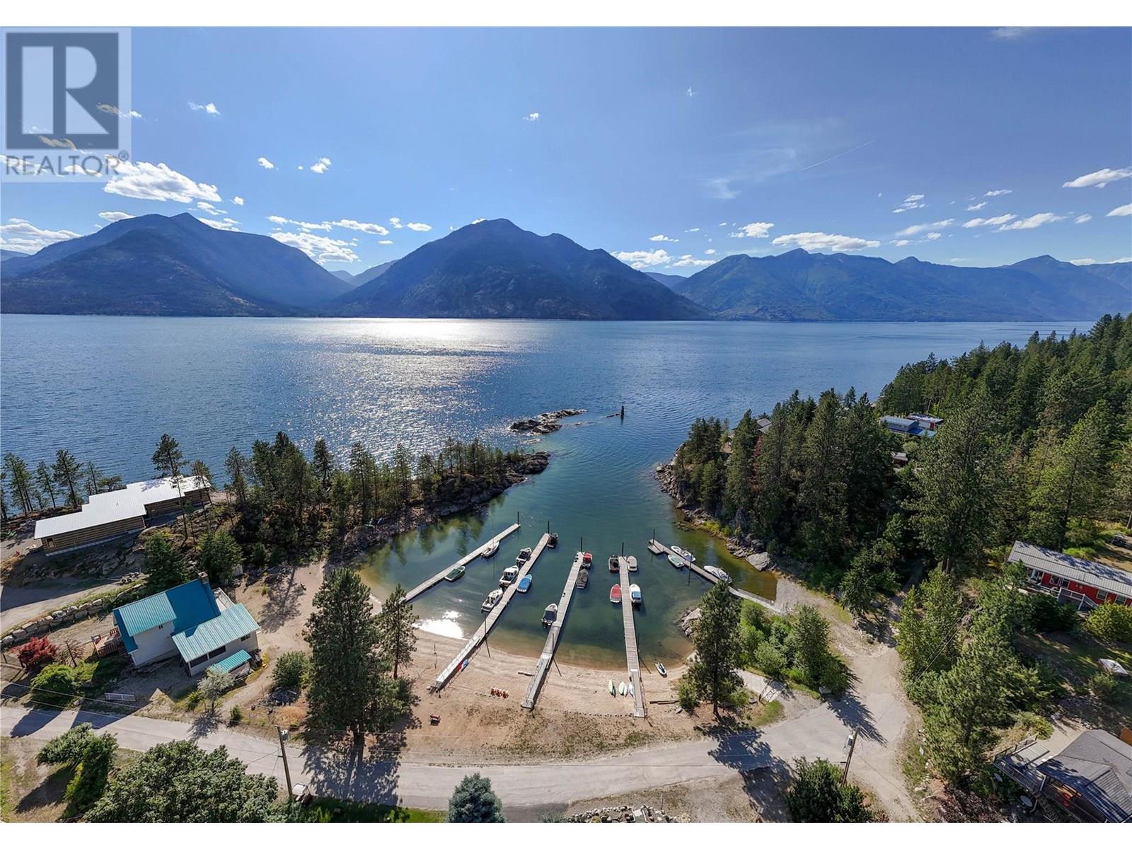 100 Laguna Crescent, Twin Bays, British Columbia  V0B 1G0 - Photo 12 - 10353639