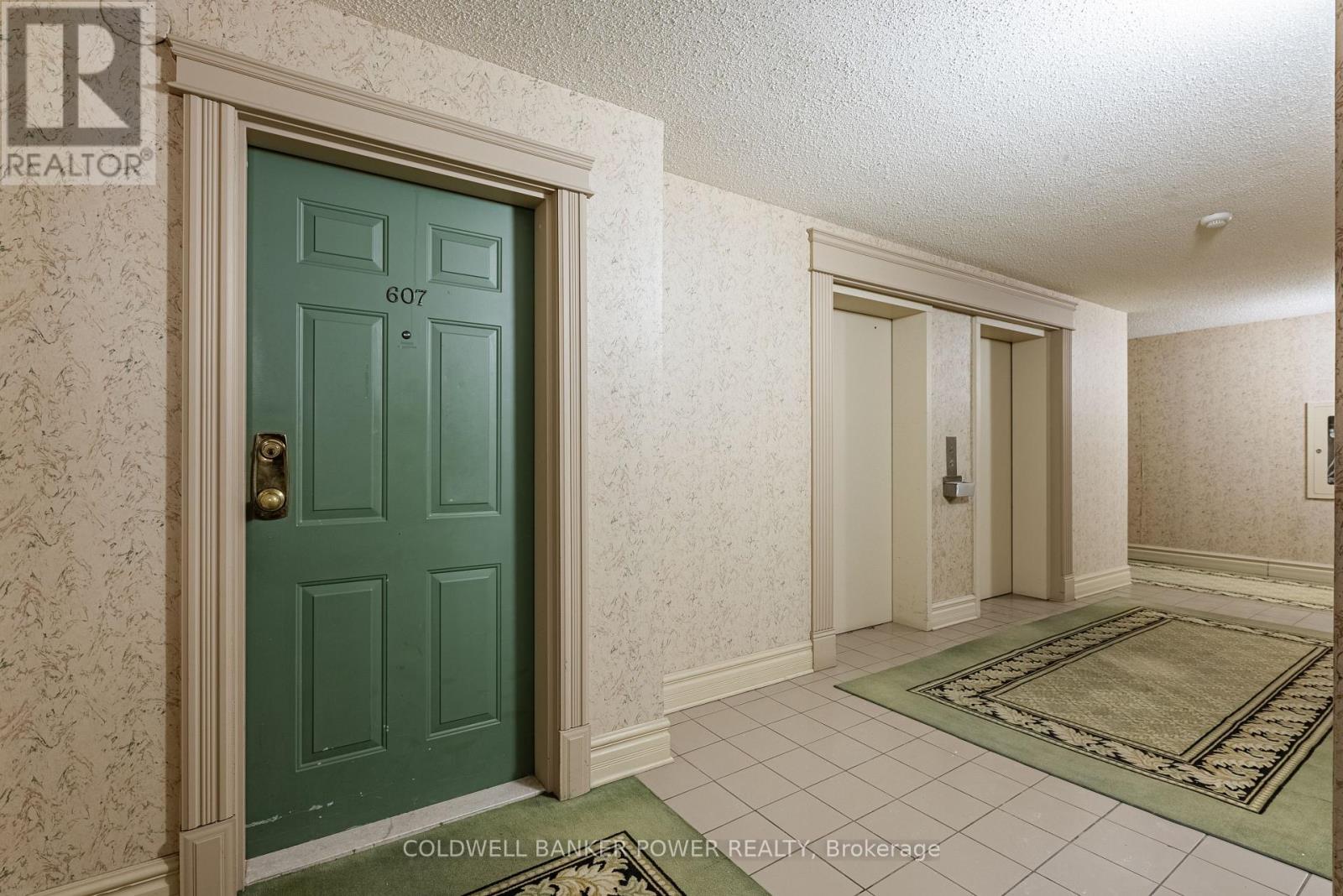 Property at 607 - 600 TALBOT STREET image 3