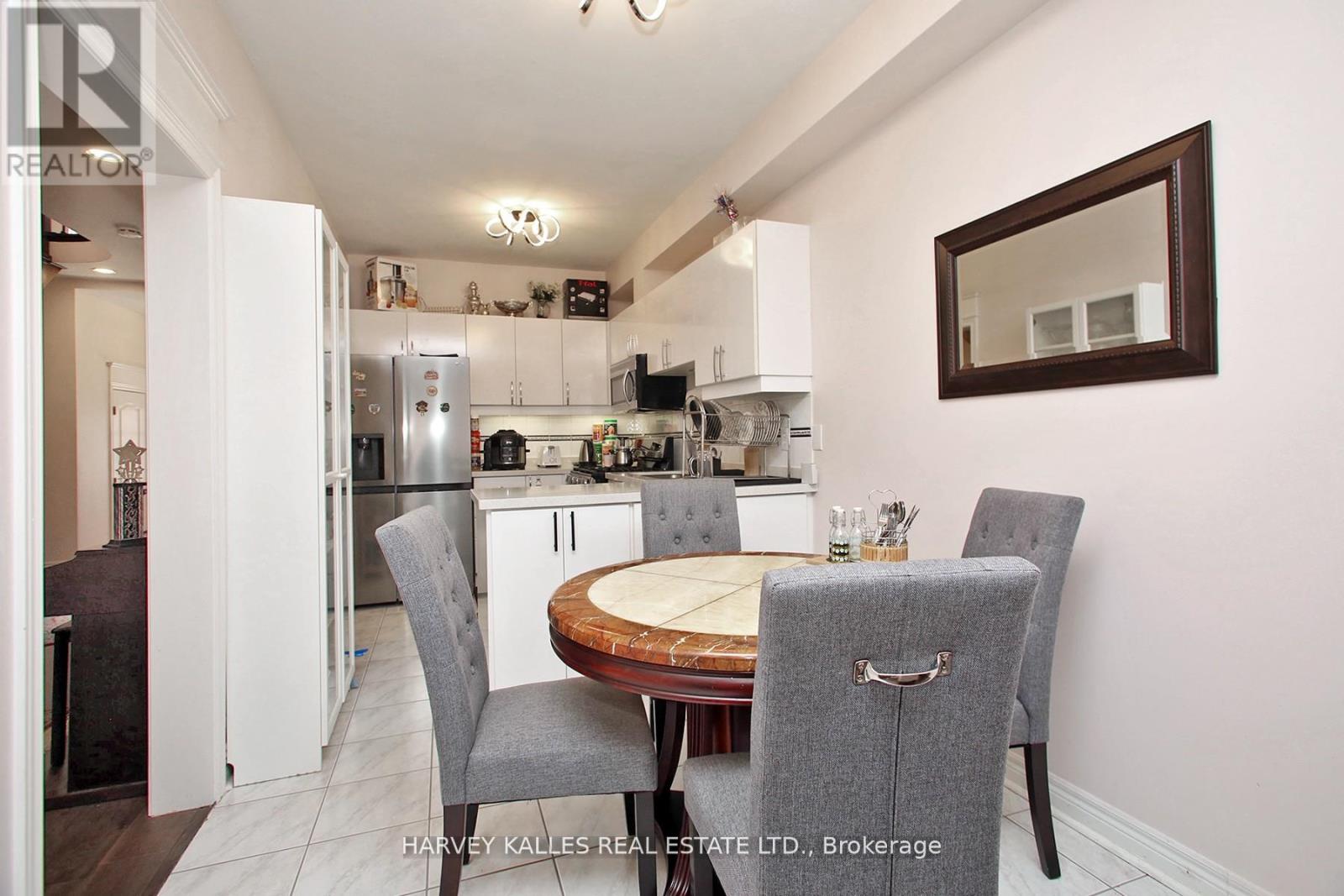 22 Casa Grande Street, Richmond Hill, Ontario  L4S 1R3 - Photo 11 - N12307370