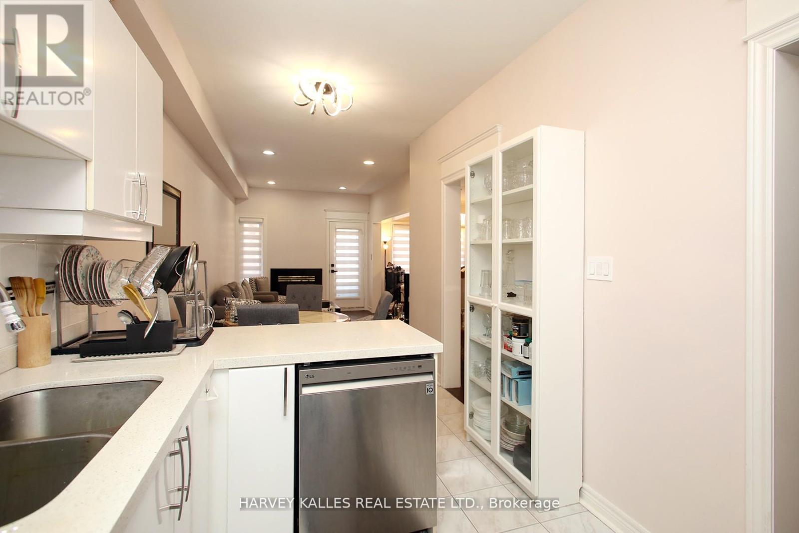 22 Casa Grande Street, Richmond Hill, Ontario  L4S 1R3 - Photo 12 - N12307370