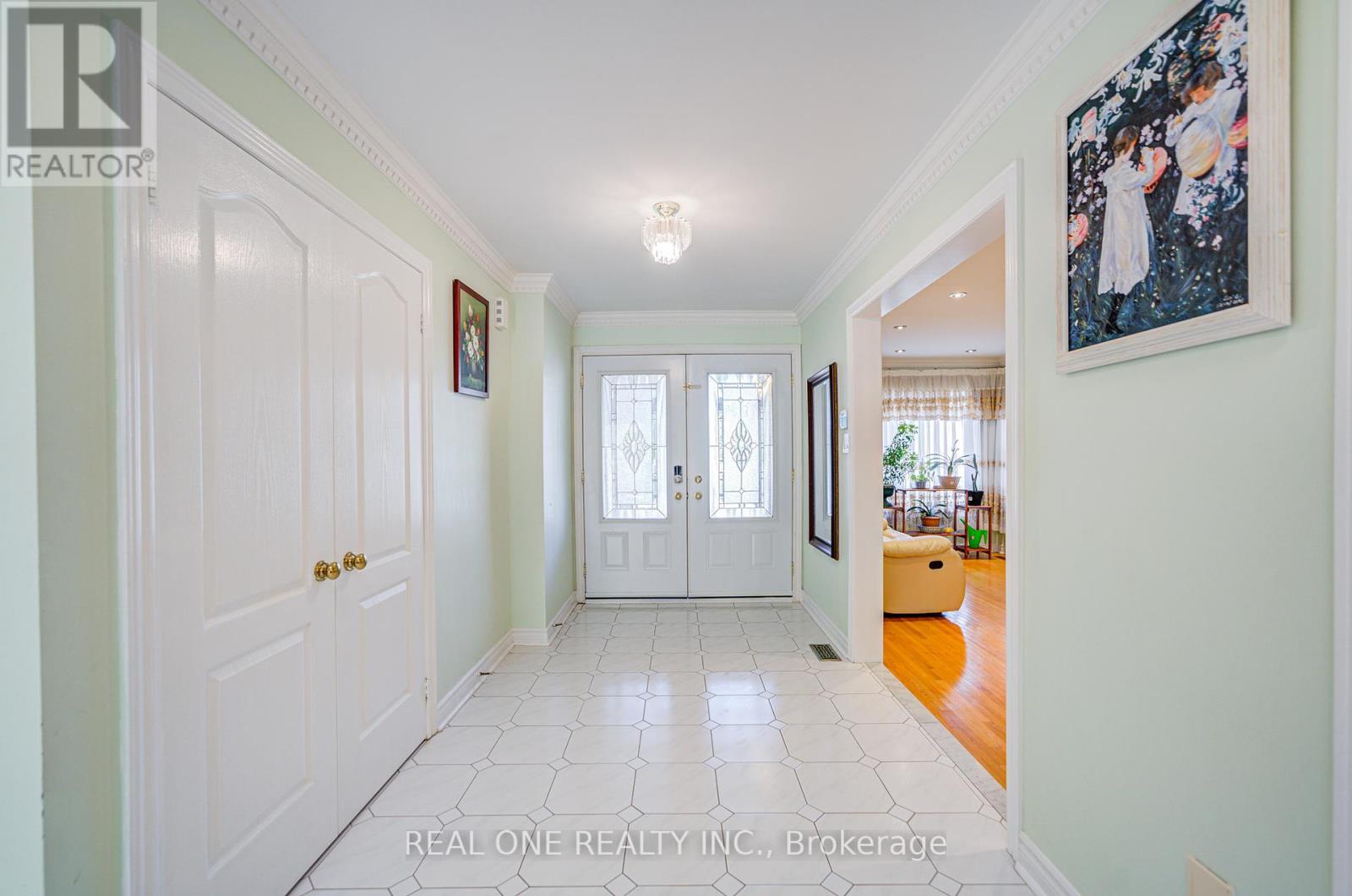 Property at 203 VALLEYMEDE DRIVE image 5