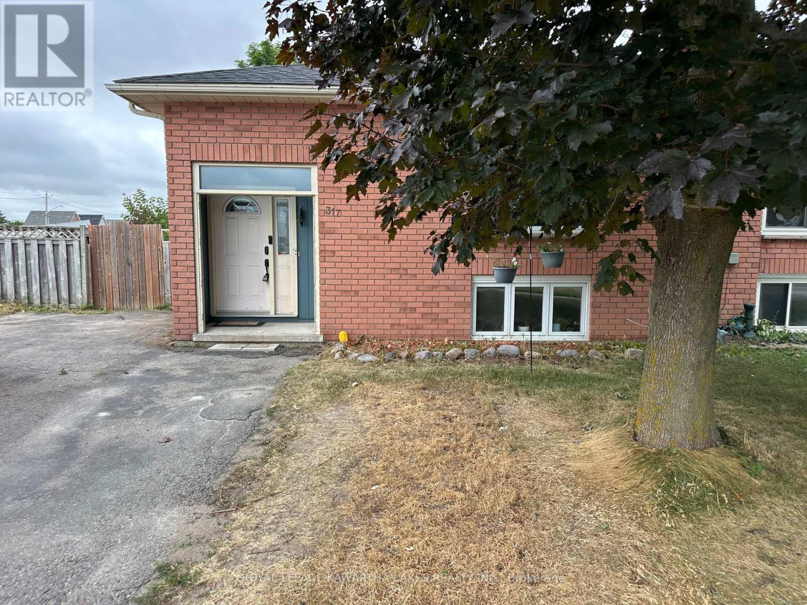 Property at 317 WILLIAM STREET N image 1