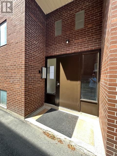 200 London Street, Peterborough, Ontario  K9H 2Y9 - Photo 3 - X12307506