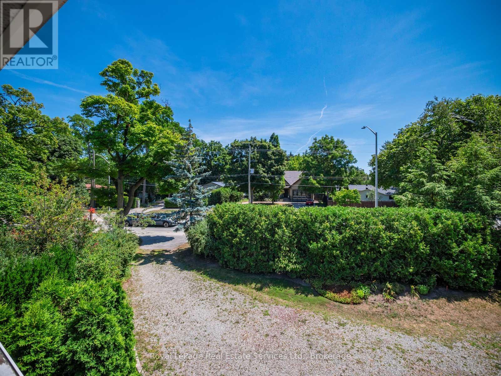 3175 Lakeshore Road W, Oakville, Ontario  L6L 1J7 - Photo 23 - W12307502