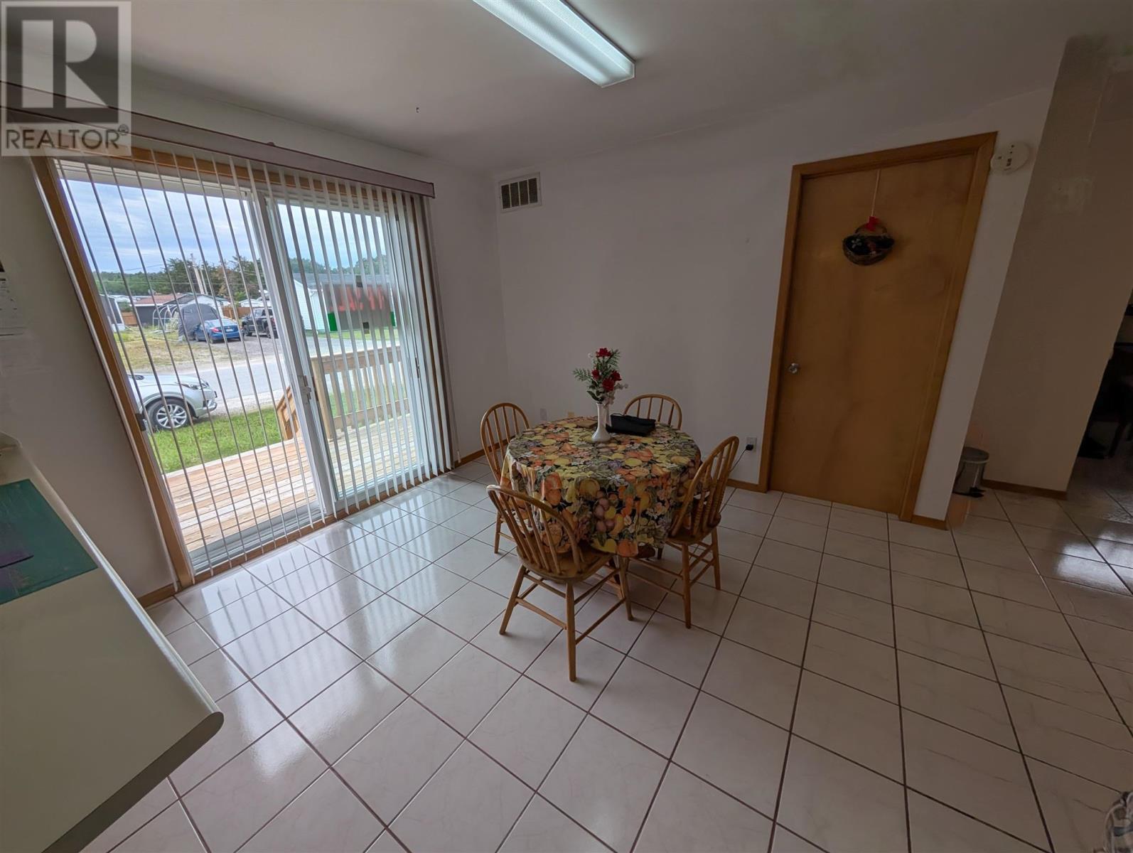 220 Des Sapins Ave, Dubreuilville, Ontario  P0S 1B0 - Photo 14 - SM252047