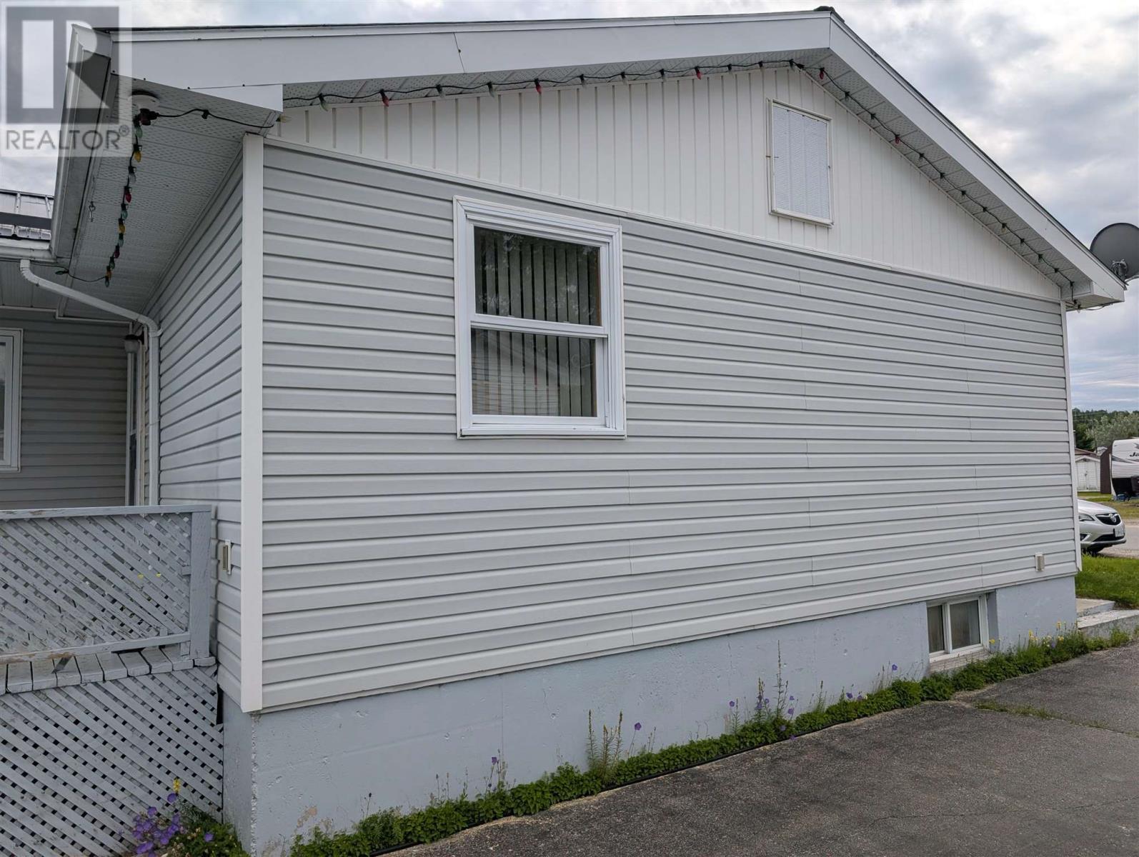 220 Des Sapins Ave, Dubreuilville, Ontario  P0S 1B0 - Photo 35 - SM252047