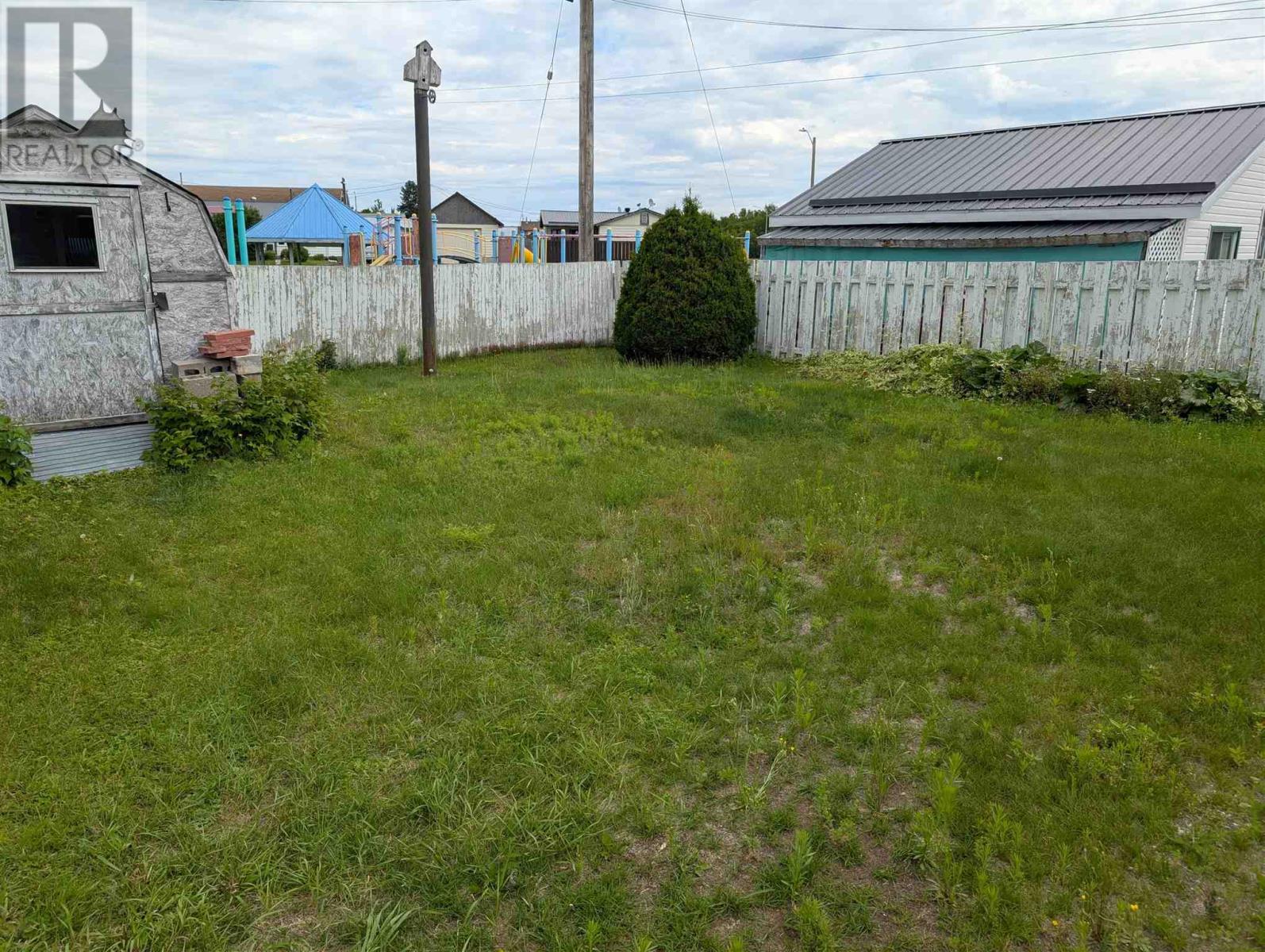 220 Des Sapins Ave, Dubreuilville, Ontario  P0S 1B0 - Photo 38 - SM252047