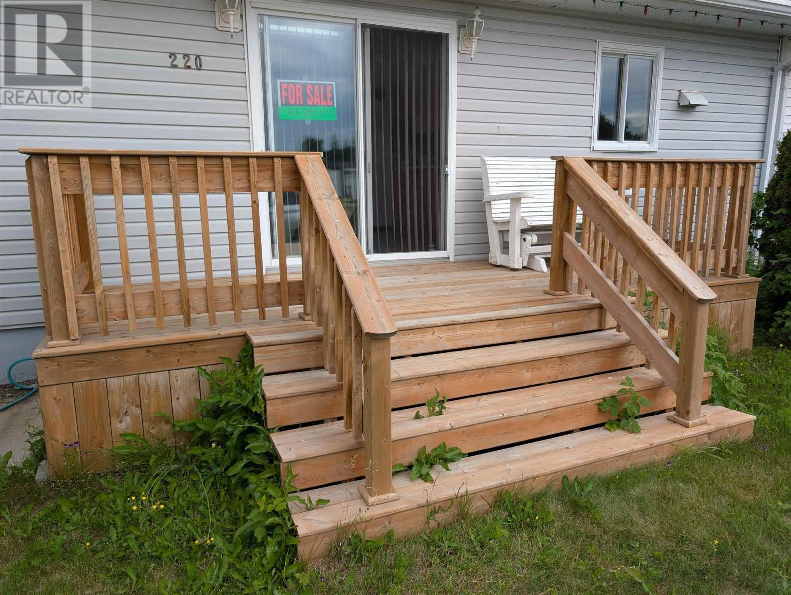 220 Des Sapins Ave, Dubreuilville, Ontario  P0S 1B0 - Photo 4 - SM252047