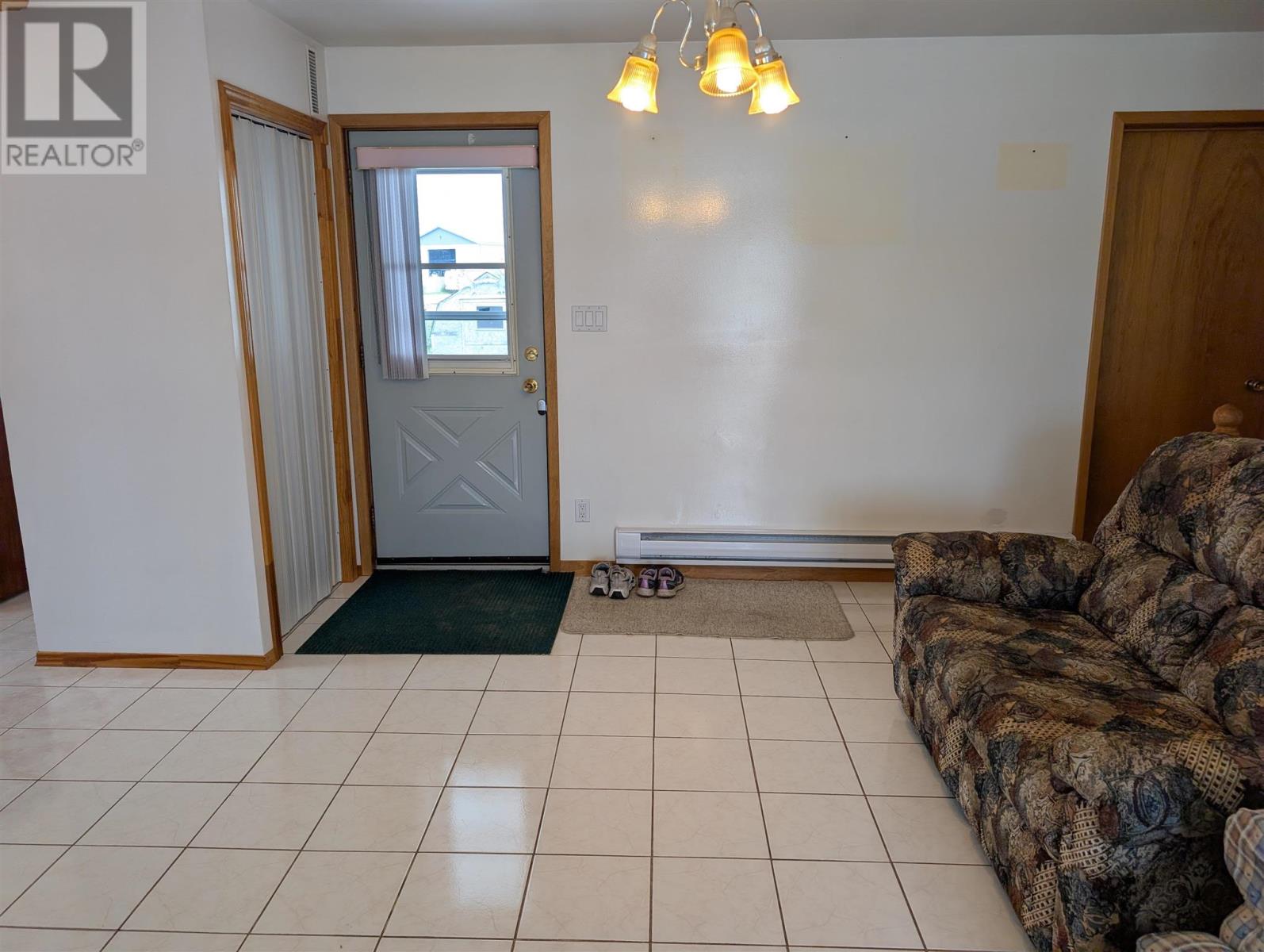 220 Des Sapins Ave, Dubreuilville, Ontario  P0S 1B0 - Photo 5 - SM252047