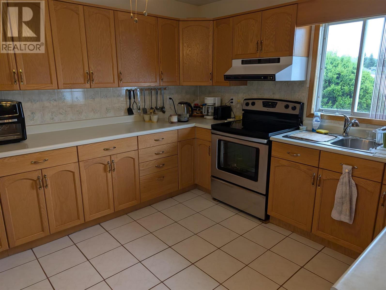 220 Des Sapins Ave, Dubreuilville, Ontario  P0S 1B0 - Photo 8 - SM252047