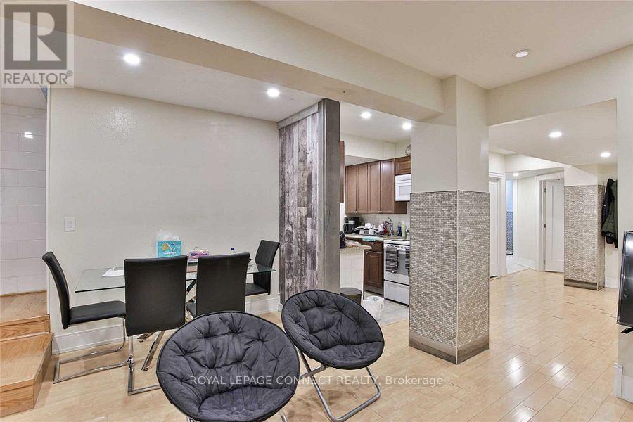 191-3 Millwick Drive, Toronto (Humber Summit), Ontario  M9L 2X2 - Photo 18 - W12297600