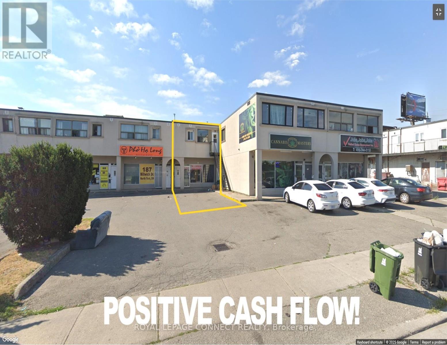 191-3 Millwick Drive, Toronto (Humber Summit), Ontario  M9L 2X2 - Photo 1 - W12297600