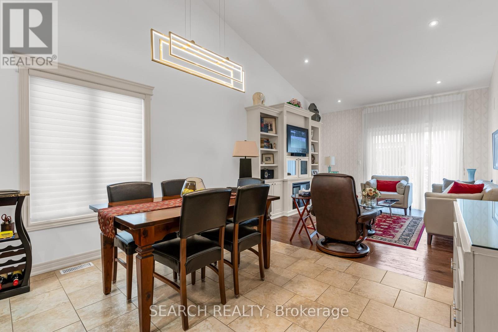 54 Videl Crescent, St. Catharines, Ontario  L2W 0A3 - Photo 4 - X12307316