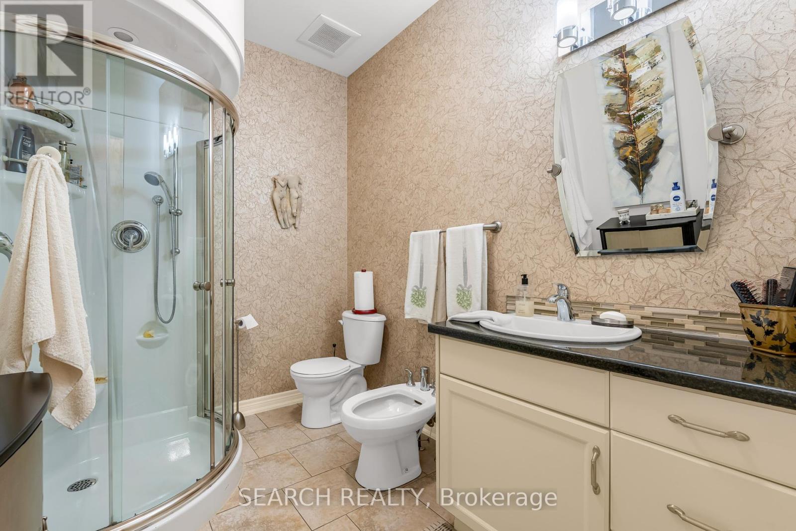 54 Videl Crescent, St. Catharines, Ontario  L2W 0A3 - Photo 9 - X12307316