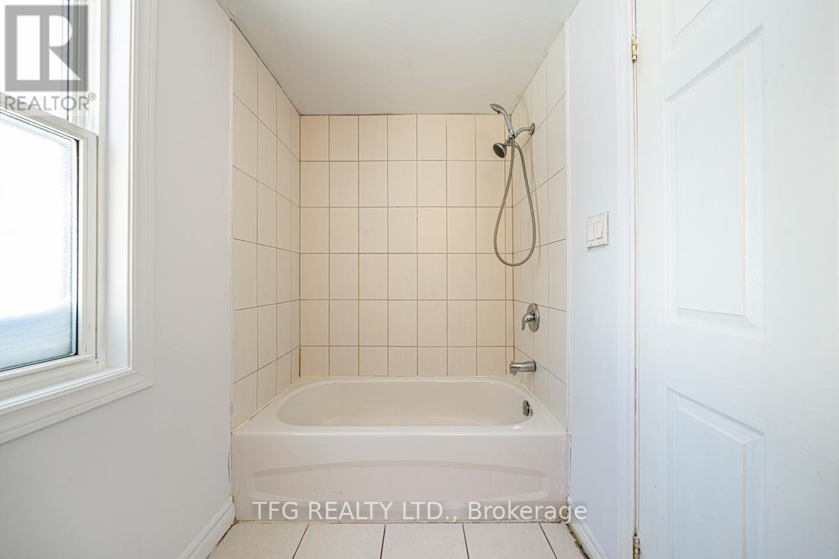 22 Brock Street E, Oshawa, Ontario  L1G 1R9 - Photo 14 - E12297982