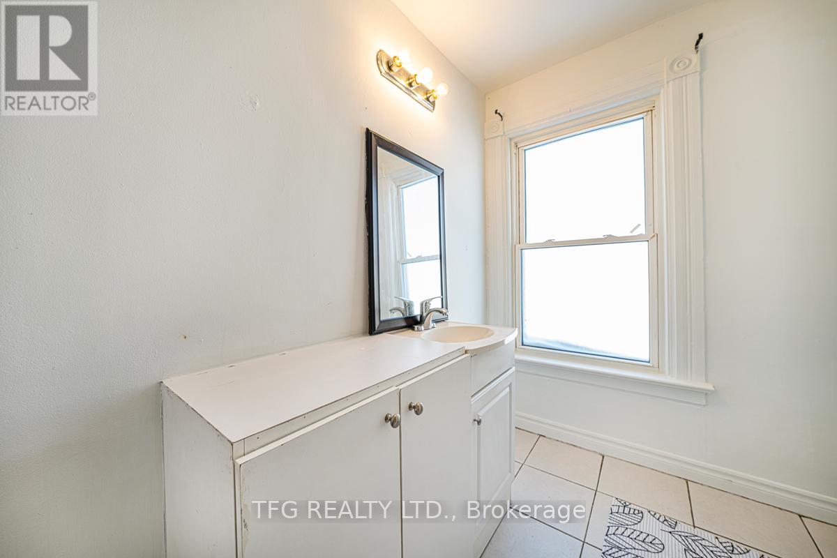 22 Brock Street E, Oshawa, Ontario  L1G 1R9 - Photo 24 - E12297982