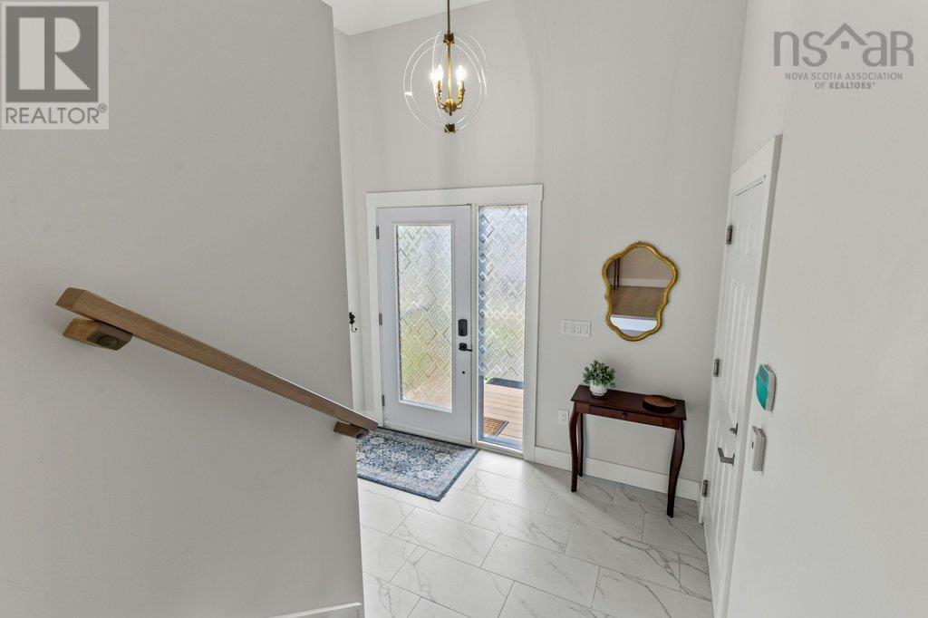 Property at 7 Lew Crescent image 4