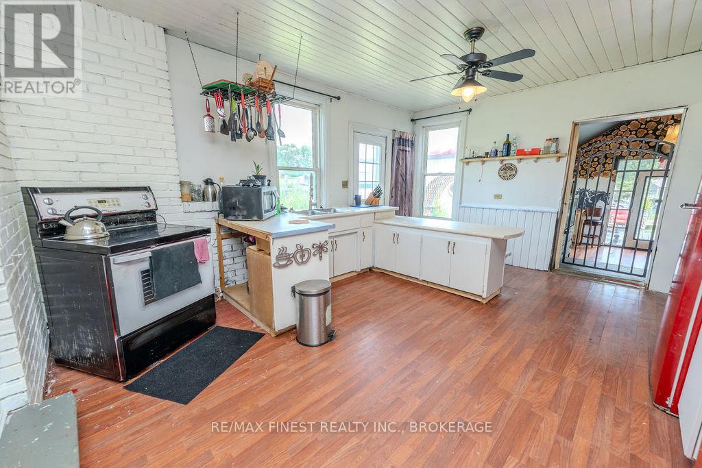 142 Cooks Road, Greater Napanee, Ontario  K0K 2W0 - Photo 14 - X12307688