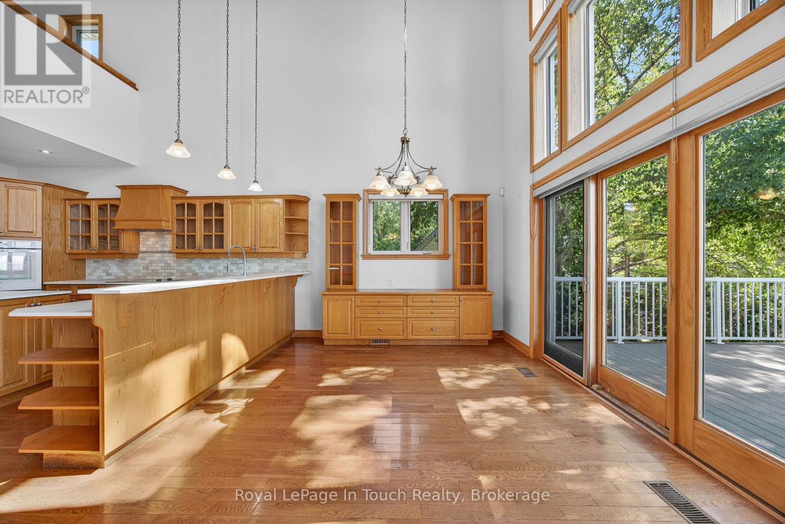 44 Tiny Beaches Road S, Tiny, Ontario L0L 2J0 - Photo 13 - S12307559