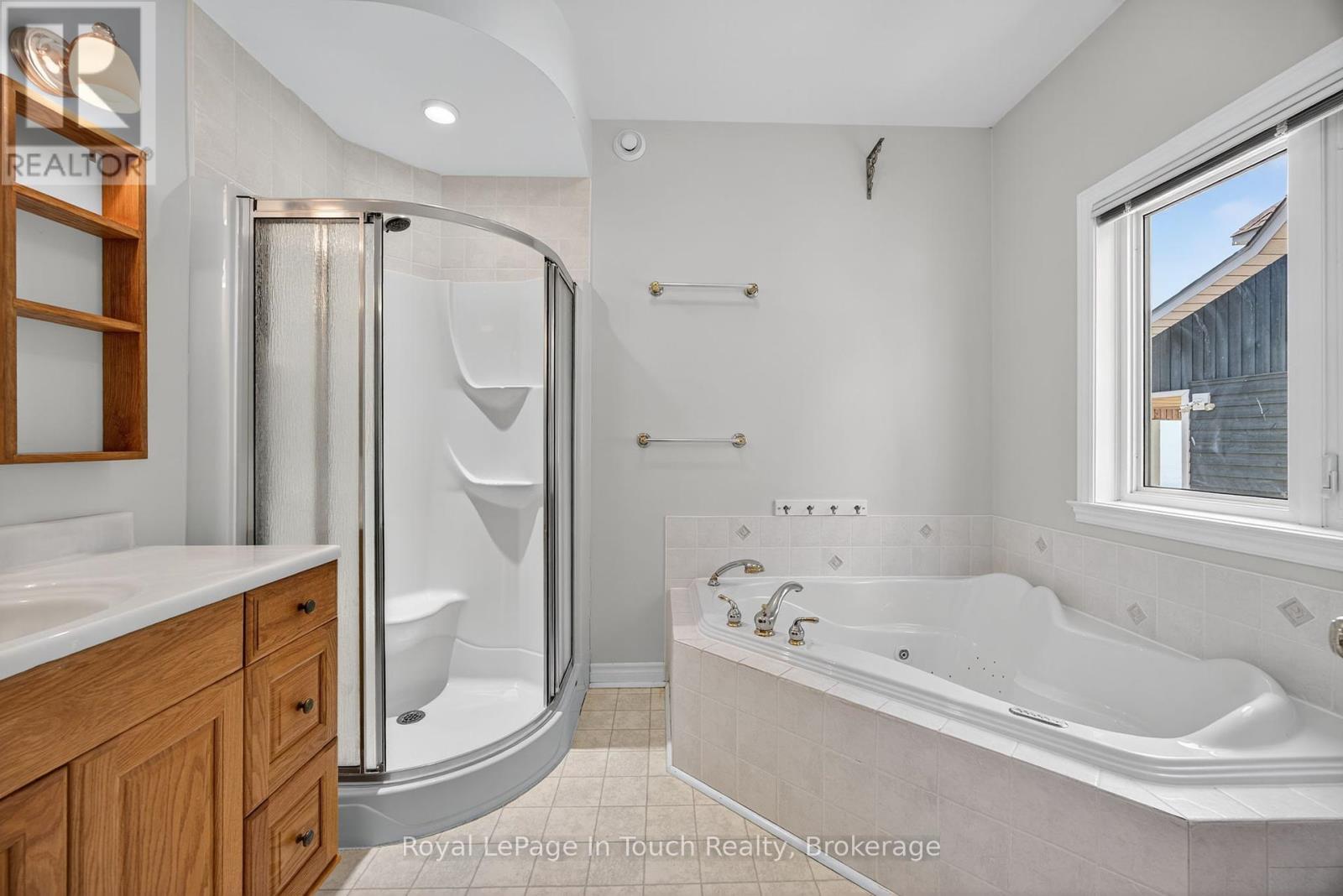 44 Tiny Beaches Road S, Tiny, Ontario L0L 2J0 - Photo 25 - S12307559