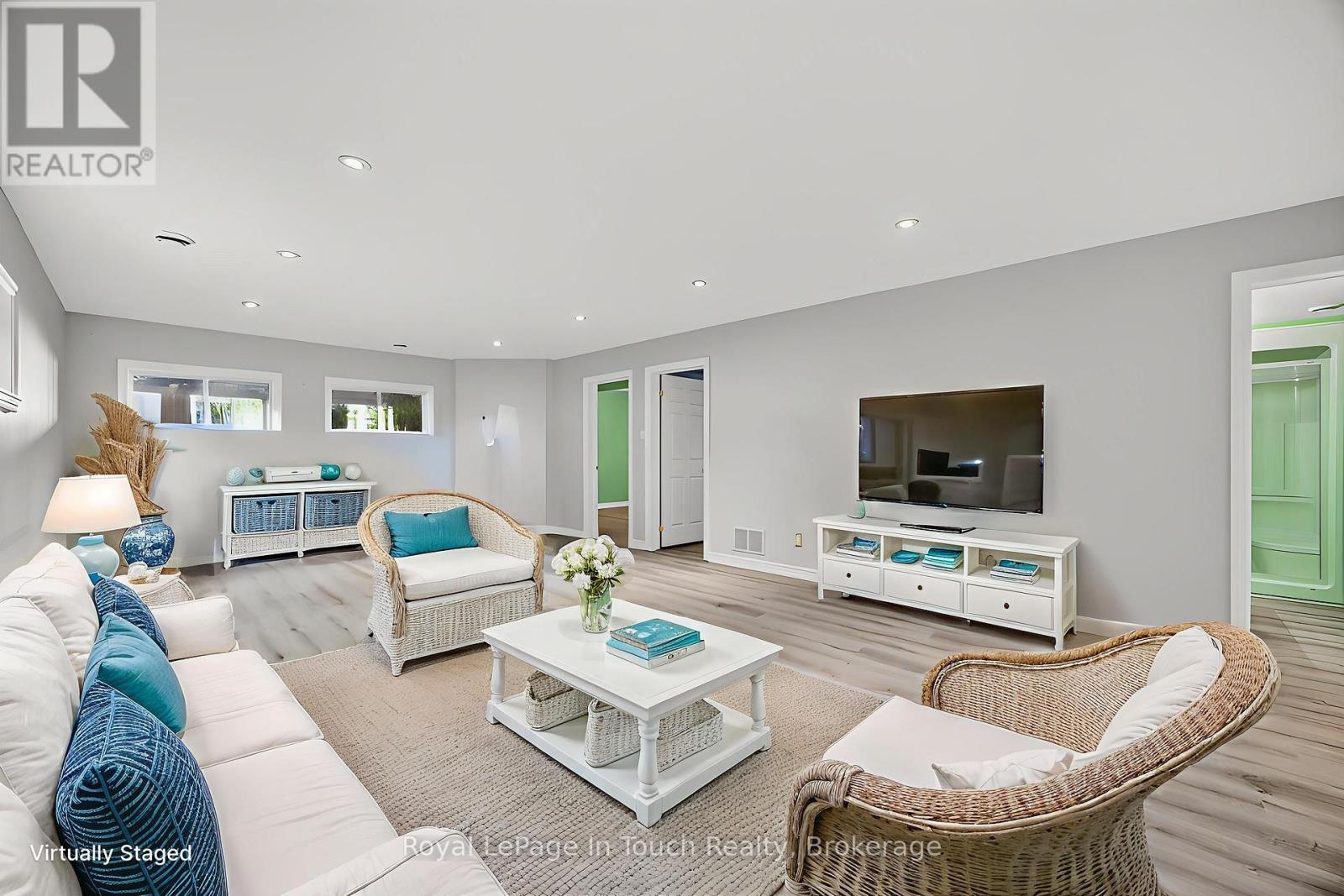 44 Tiny Beaches Road S, Tiny, Ontario L0L 2J0 - Photo 29 - S12307559