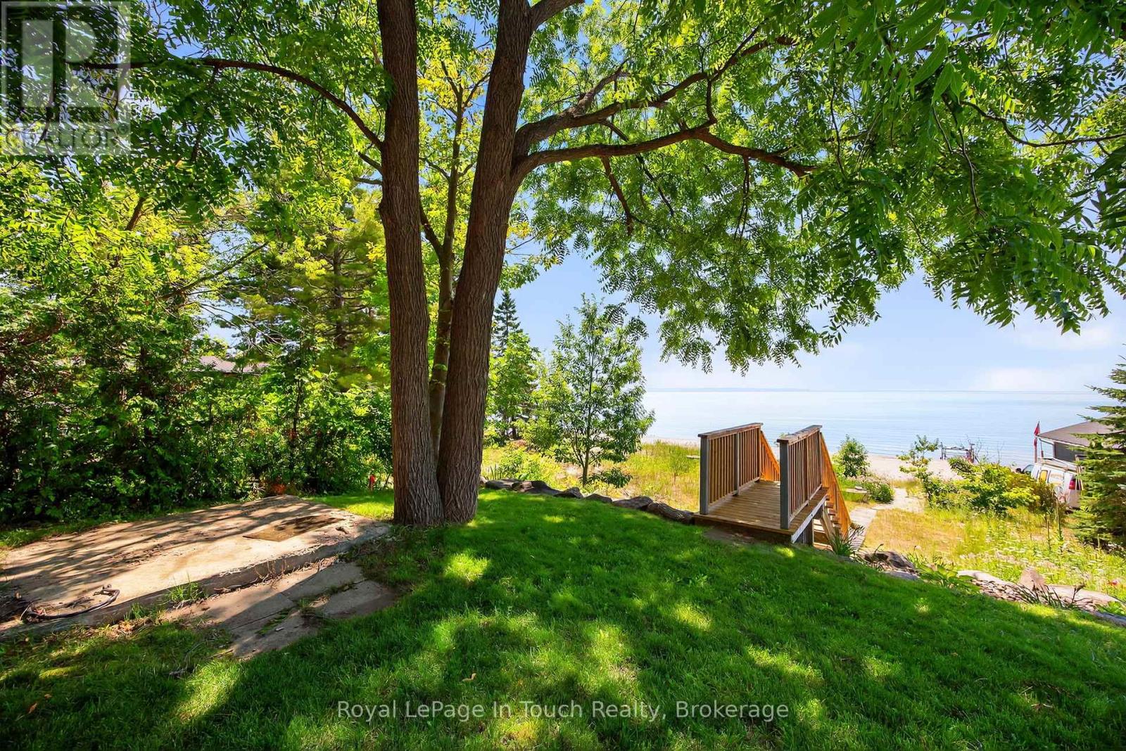 44 Tiny Beaches Road S, Tiny, Ontario L0L 2J0 - Photo 34 - S12307559