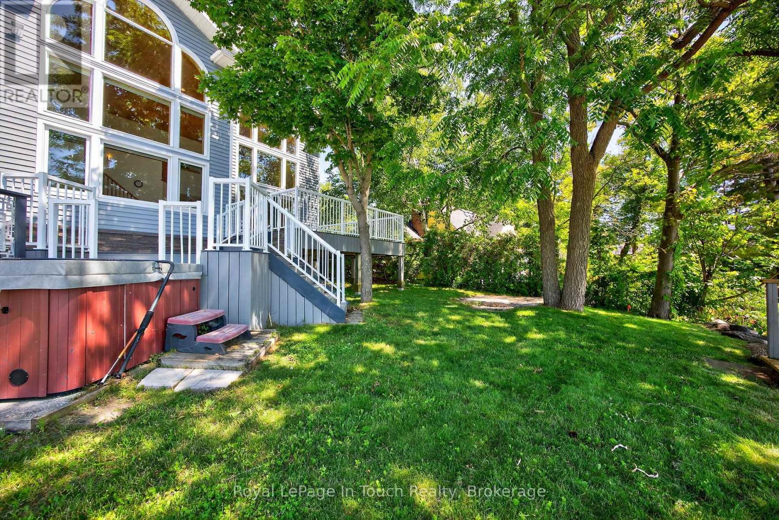 44 Tiny Beaches Road S, Tiny, Ontario L0L 2J0 - Photo 35 - S12307559