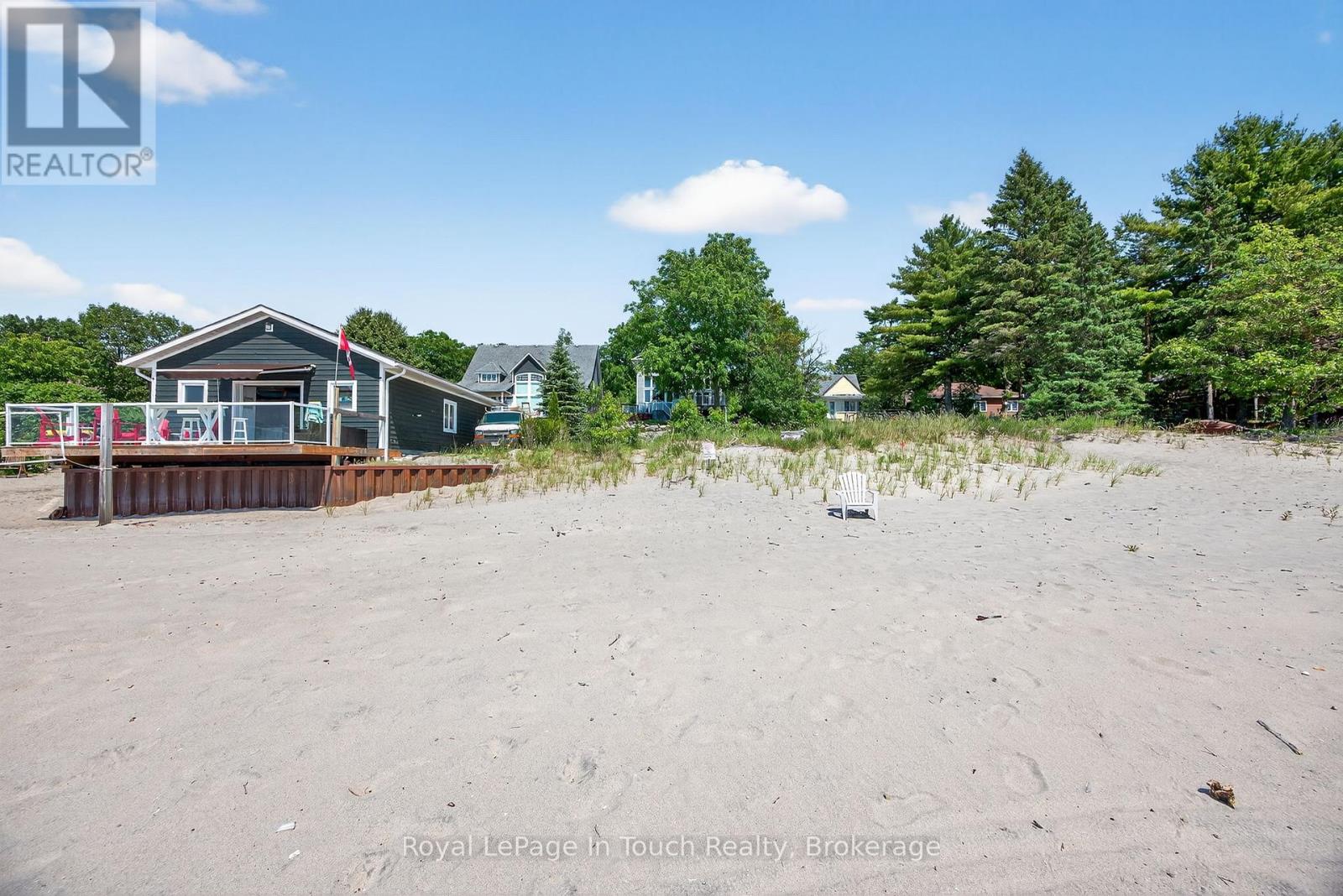 44 Tiny Beaches Road S, Tiny, Ontario L0L 2J0 - Photo 37 - S12307559