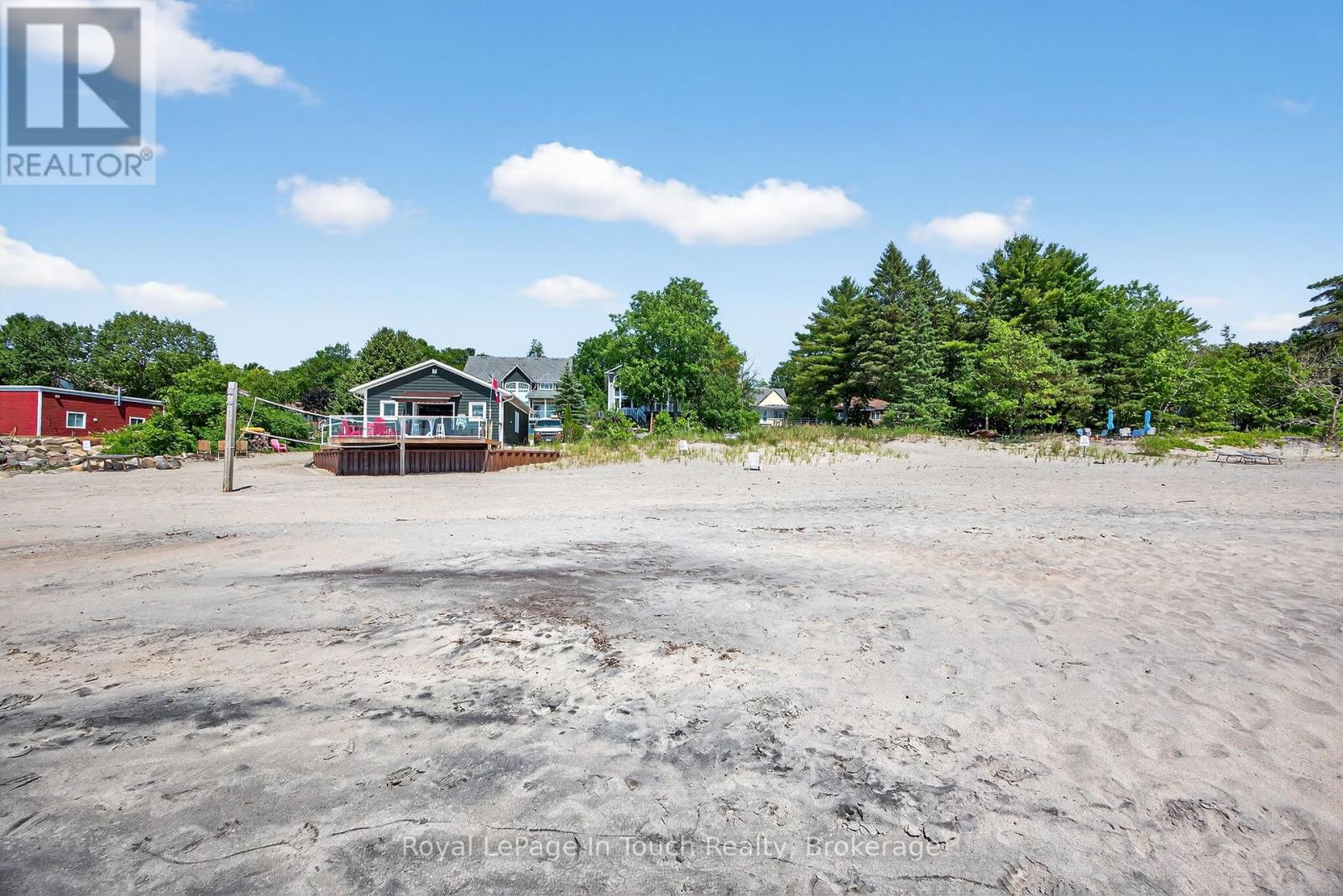 44 Tiny Beaches Road S, Tiny, Ontario L0L 2J0 - Photo 38 - S12307559