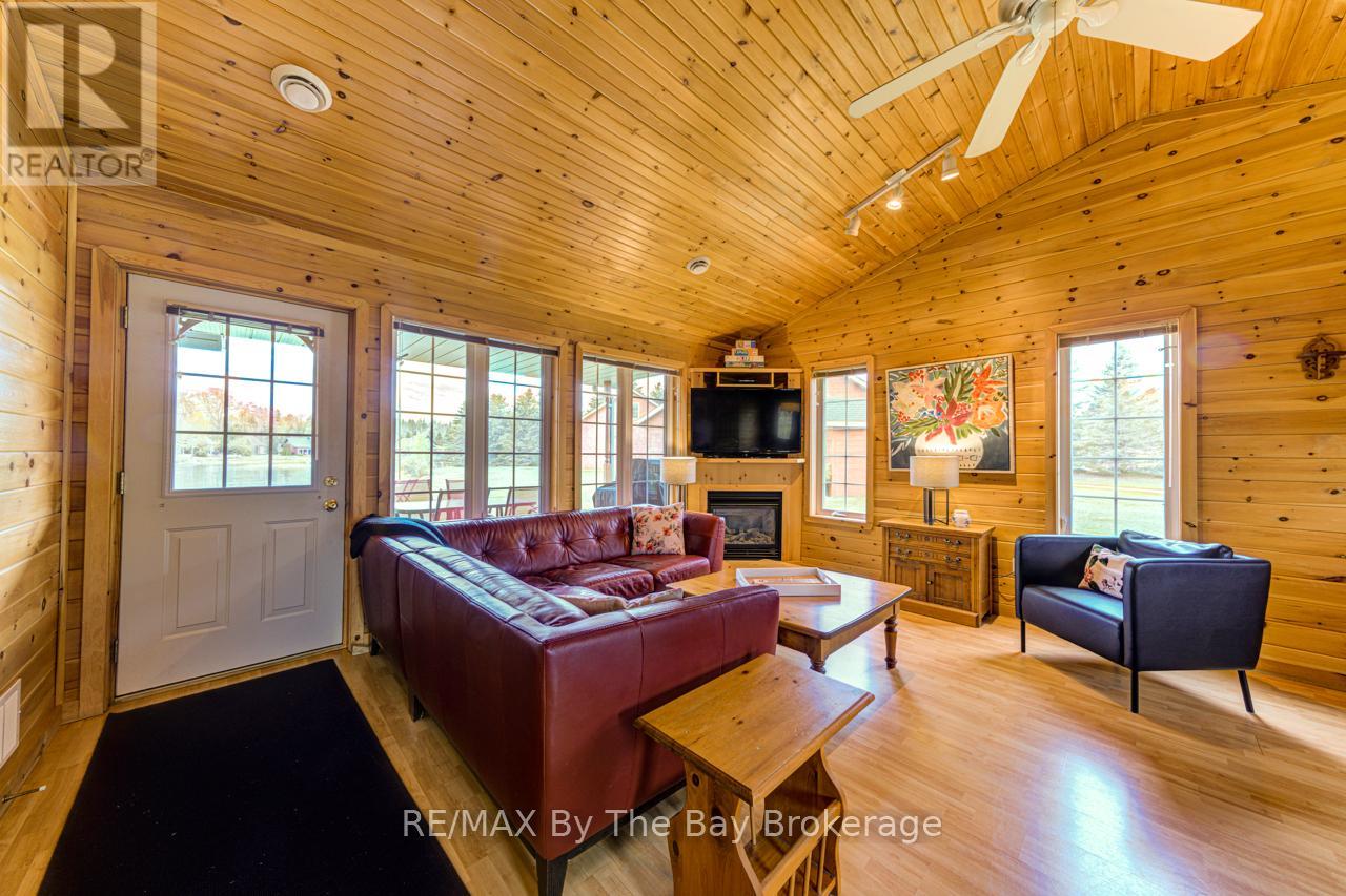 49 Cabin Crescent, Wasaga Beach, Ontario  L9Z 1X7 - Photo 10 - S12307678