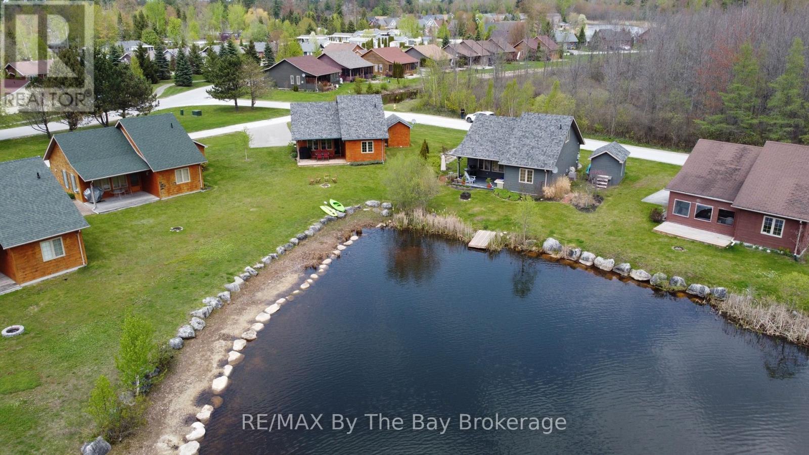 49 Cabin Crescent, Wasaga Beach, Ontario  L9Z 1X7 - Photo 2 - S12307678