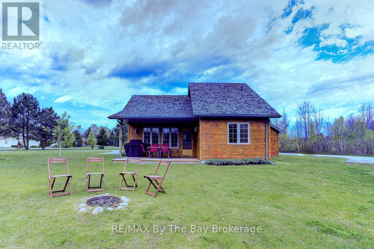 49 Cabin Crescent, Wasaga Beach, Ontario  L9Z 1X7 - Photo 21 - S12307678