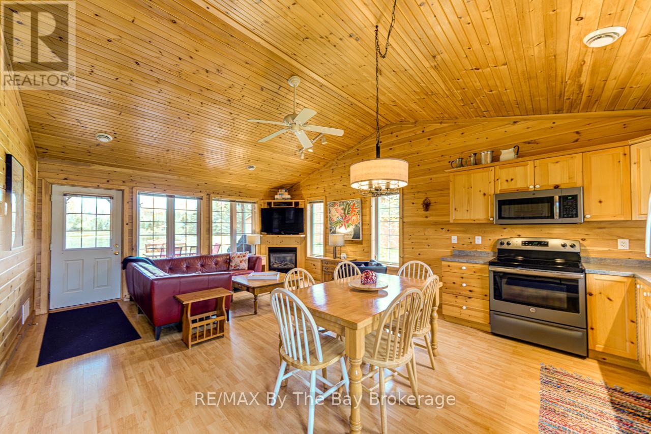 49 Cabin Crescent, Wasaga Beach, Ontario  L9Z 1X7 - Photo 5 - S12307678