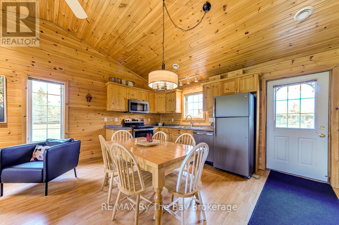 49 Cabin Crescent, Wasaga Beach, Ontario  L9Z 1X7 - Photo 6 - S12307678
