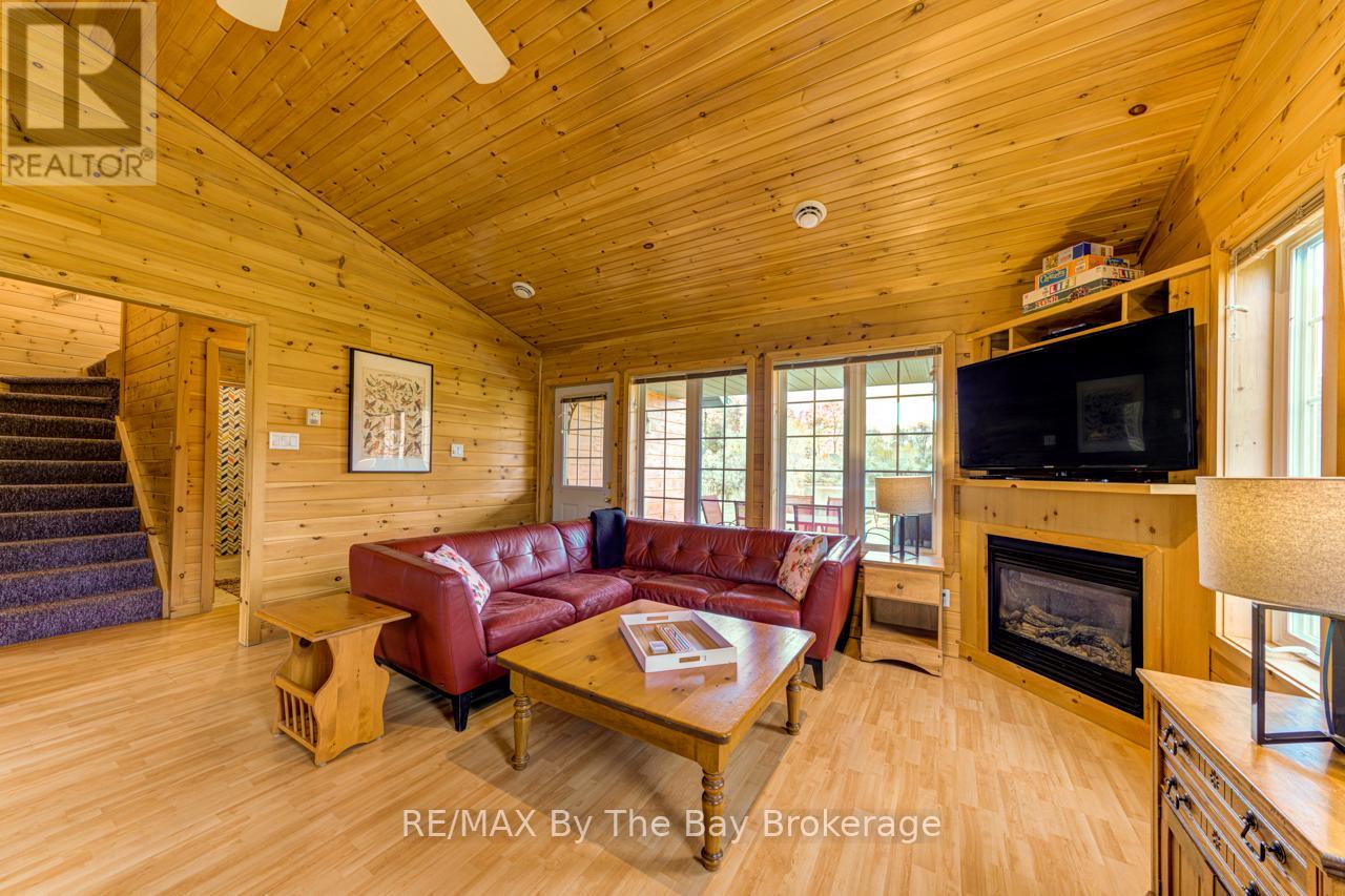 49 Cabin Crescent, Wasaga Beach, Ontario  L9Z 1X7 - Photo 9 - S12307678