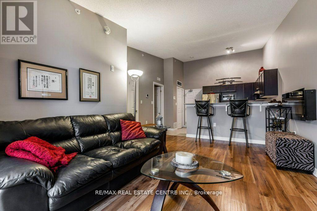409 - 1360 Main Street E, Milton, Ontario  L9T 7S5 - Photo 10 - W12287951