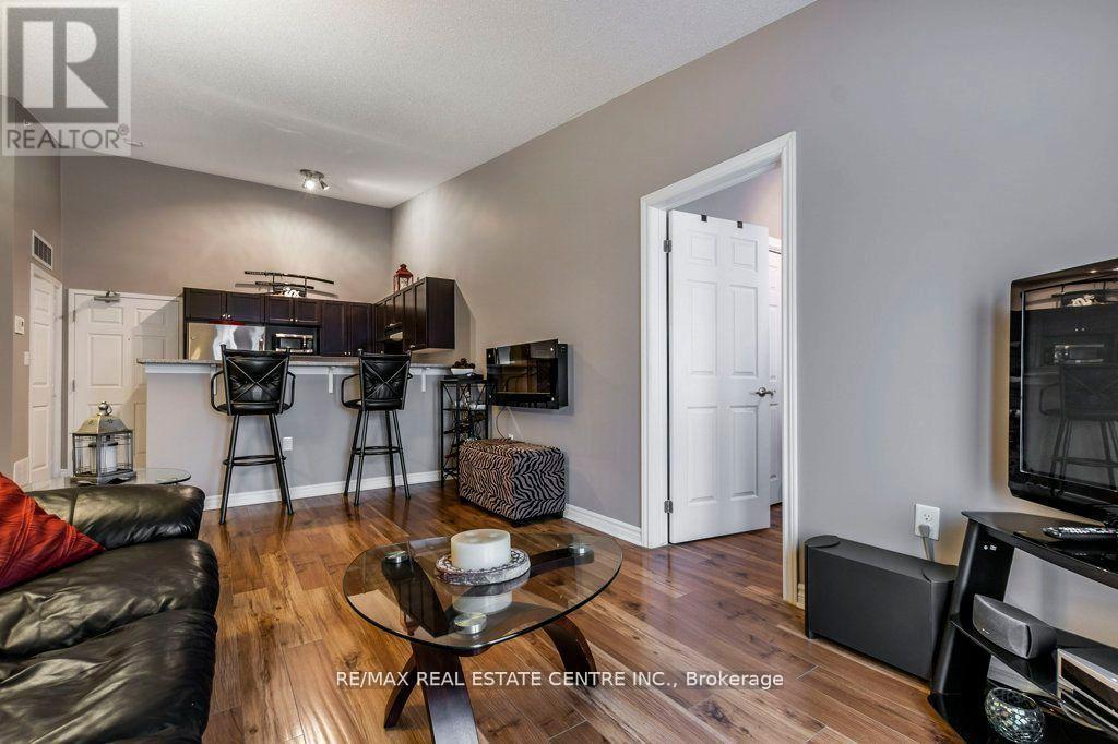 409 - 1360 Main Street E, Milton, Ontario  L9T 7S5 - Photo 11 - W12287951