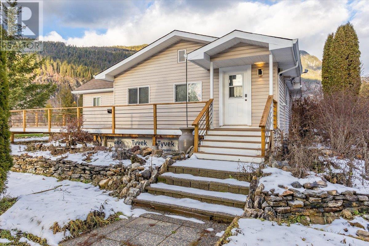 2269 Solsqua Road, Sicamous, British Columbia