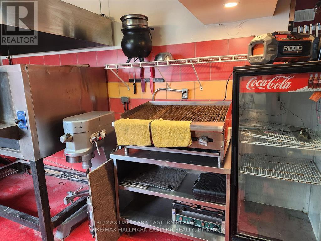 199 Hunter Street, Peterborough Central, Ontario  K9H 2L1 - Photo 18 - X12307584