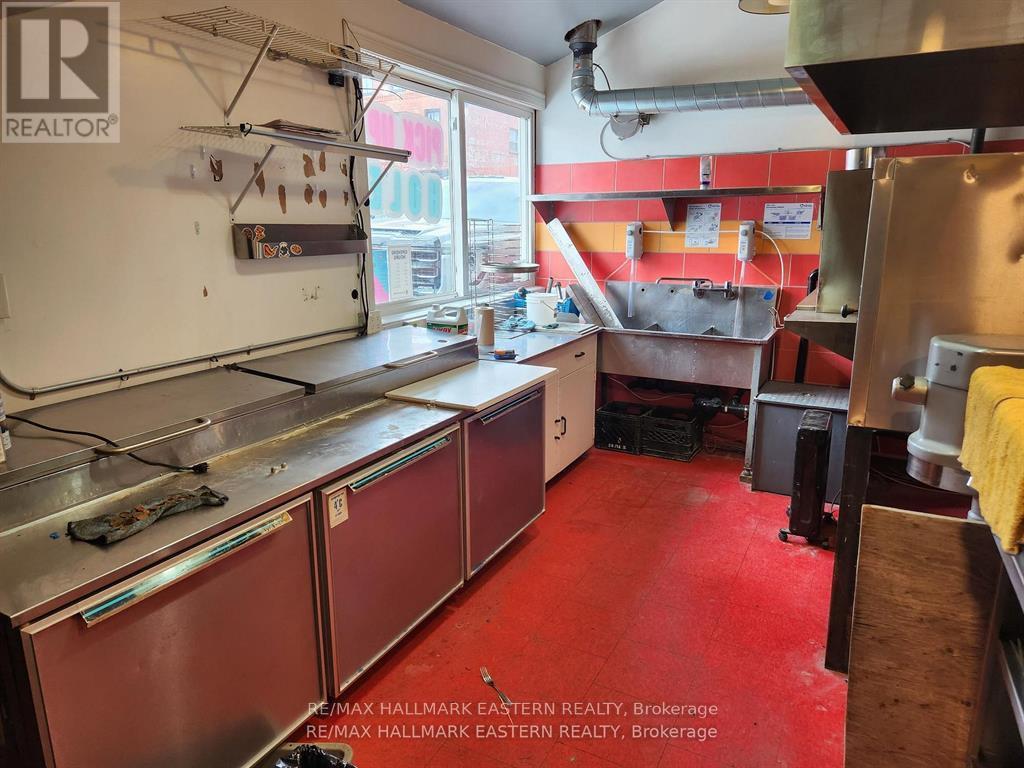 199 Hunter Street, Peterborough Central, Ontario  K9H 2L1 - Photo 19 - X12307584