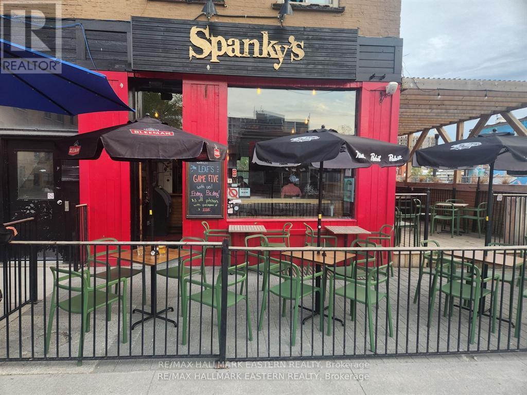 199 Hunter Street, Peterborough Central, Ontario  K9H 2L1 - Photo 2 - X12307584