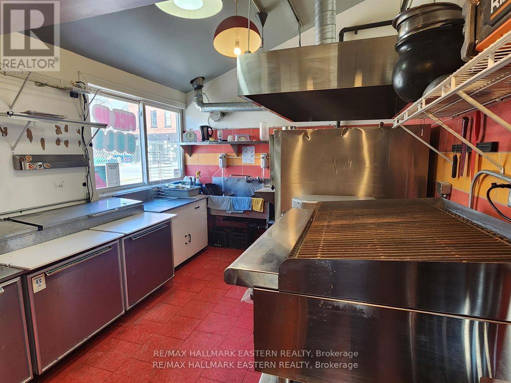 199 Hunter Street, Peterborough Central, Ontario  K9H 2L1 - Photo 20 - X12307584