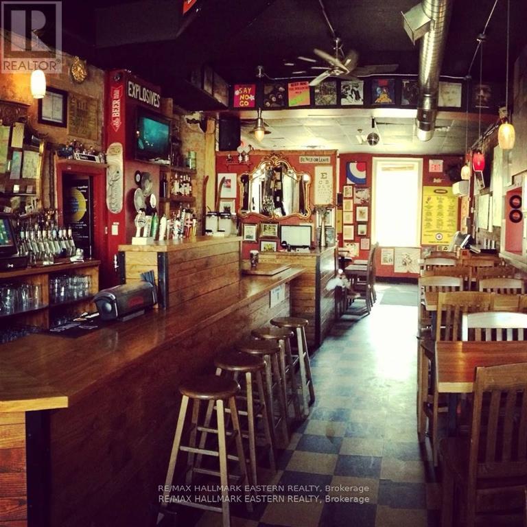 197b Hunter Street, Peterborough Central, Ontario  K9H 2L1 - Photo 6 - X12307585