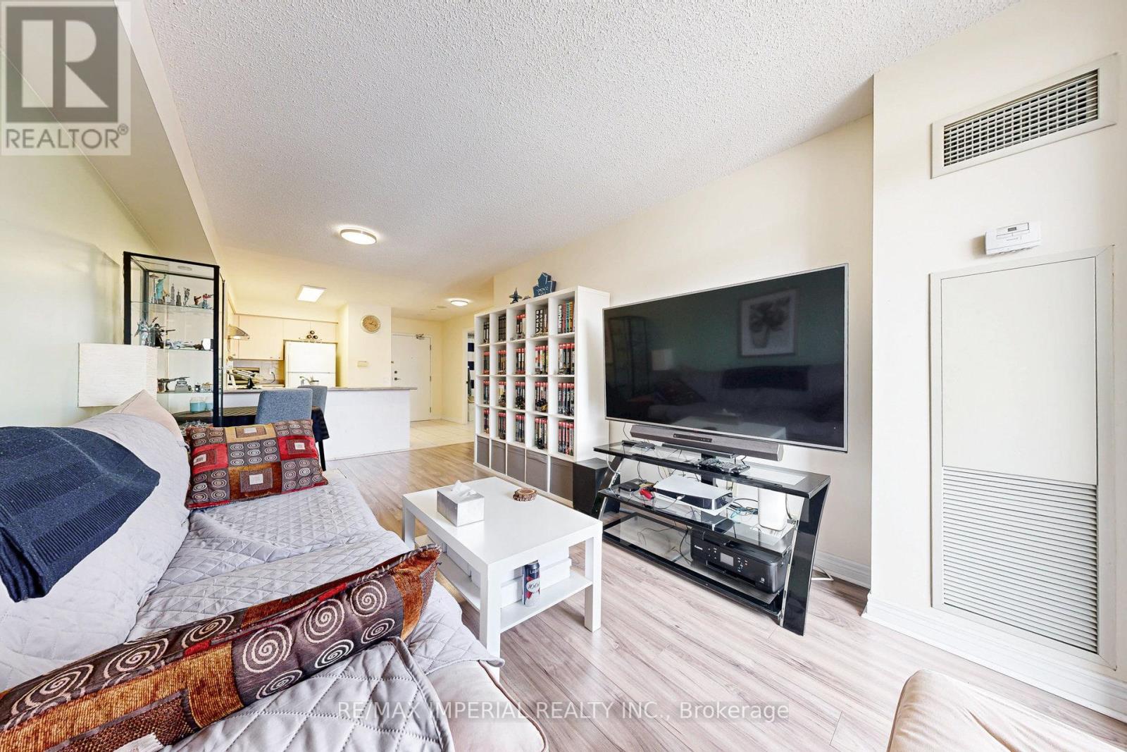 212 - 51 Times Avenue, Markham, Ontario  L3T 7X7 - Photo 19 - N12307526