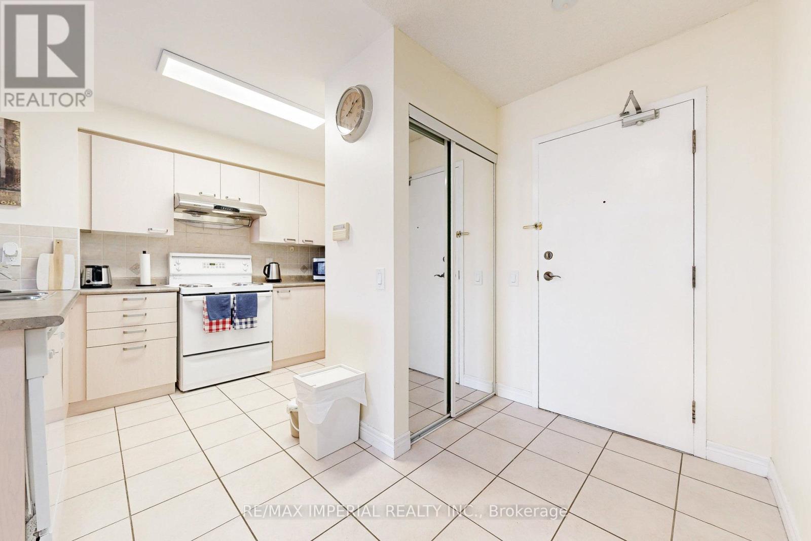 212 - 51 Times Avenue, Markham, Ontario  L3T 7X7 - Photo 7 - N12307526