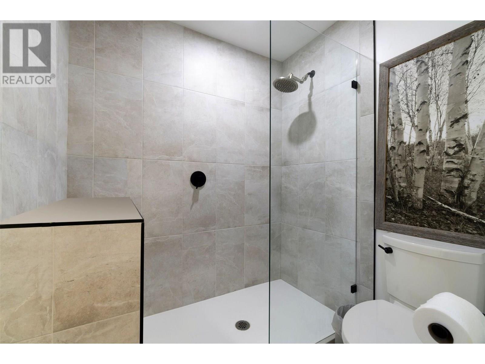 Property at 4451 42 Street NW image 5