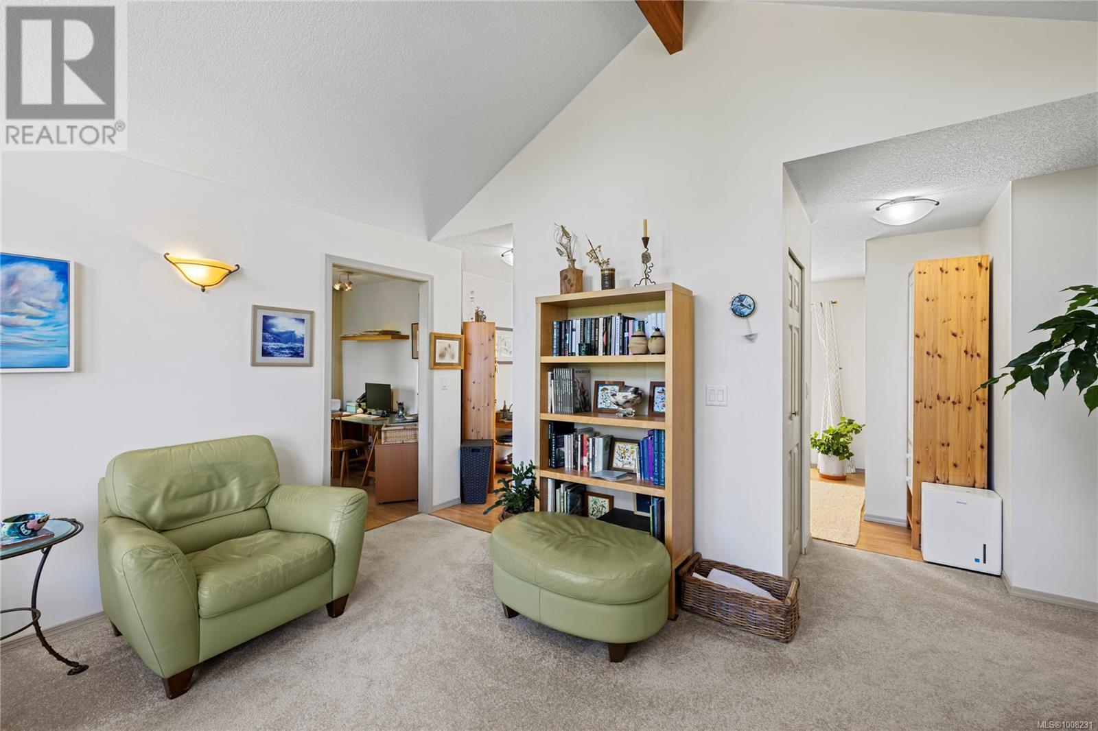 Property at 3122 Dolphin Dr NW image 2