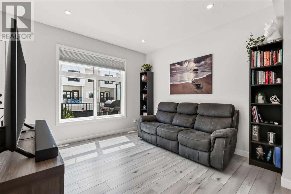 Property at 213 Les Jardins Park SE image 4